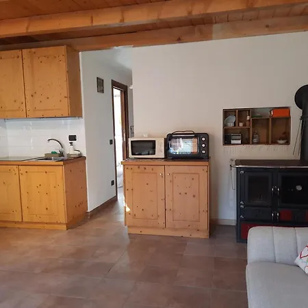 펜션 La Casetta Di Biancaneve Valtellina E Di *