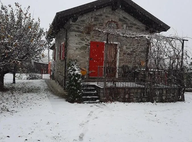펜션 La Casetta Di Biancaneve Valtellina E Di 두비노