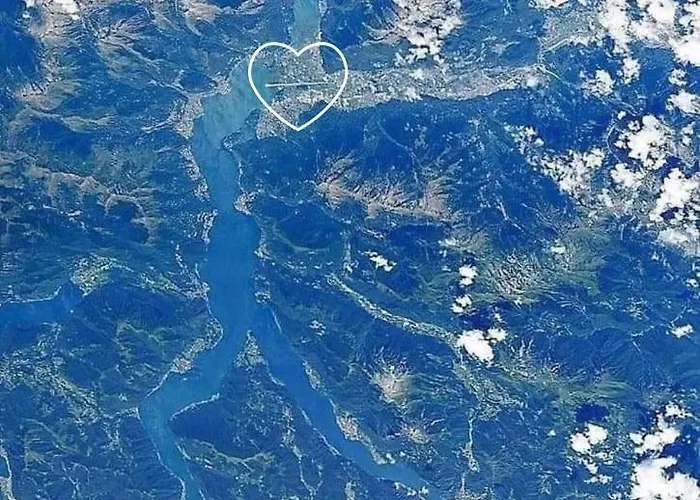 펜션 La Casetta Di Biancaneve Valtellina E Di 두비노